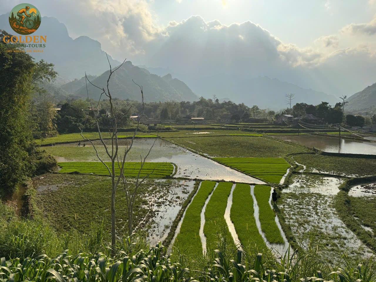 15-Day North Vietnam Cycling Tour: Hanoi, Sa Pa, Ha Giang & Ba Be